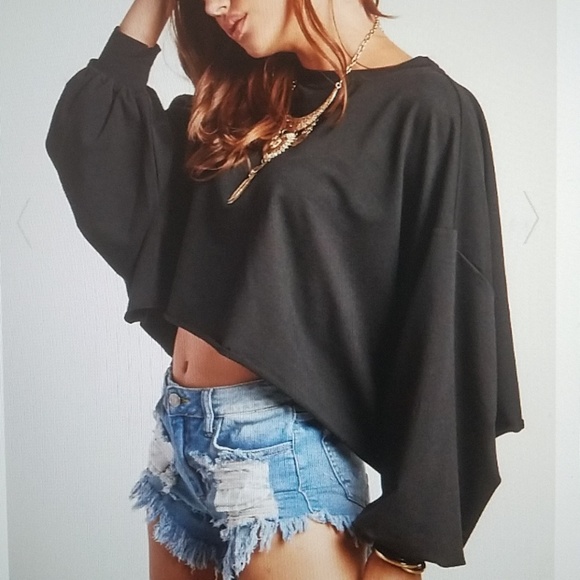 Oversized Cropped Sweatshirt - Picture 2 of 6